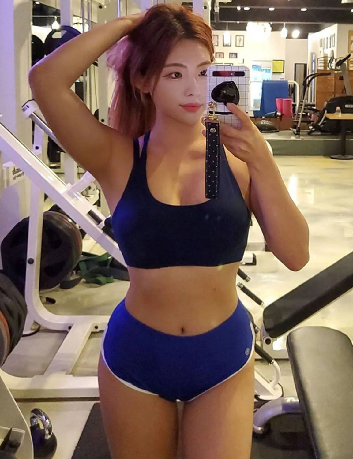 Sexy Booty Yoga Shorts navy ins