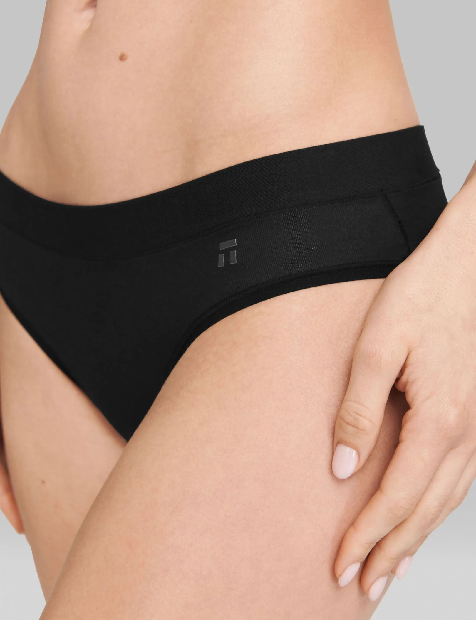Women's Second Skin Cheeky